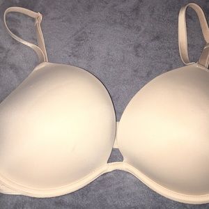 32 DD PINK Victoria Secret Bra